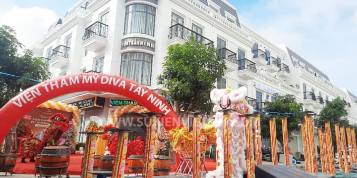 Tổ chức lễ khai trương giá rẻ tại Cần Thơ